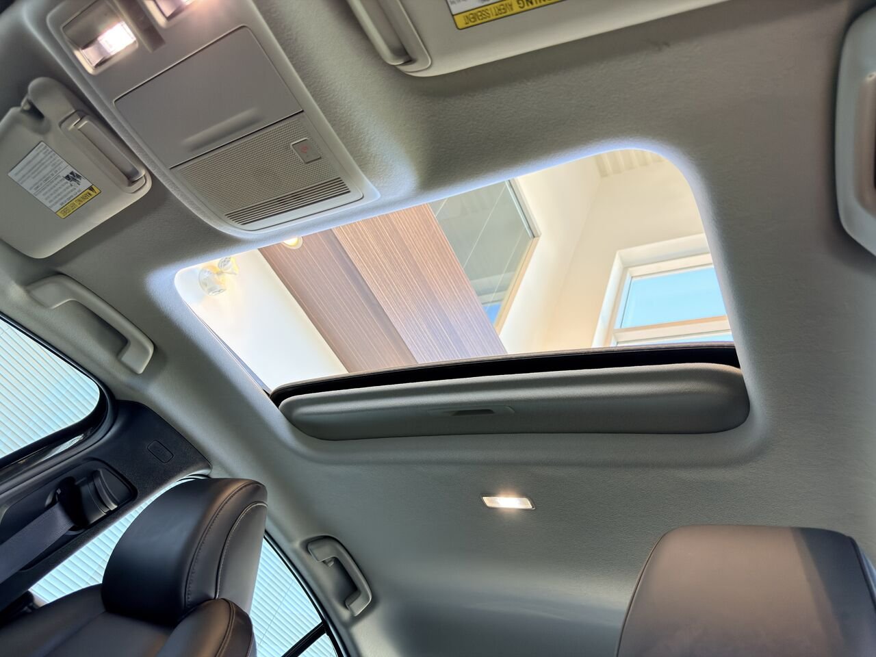 2025 Mazda Mazda3 Grey Notre-Dame-des-Prairies - photo #14