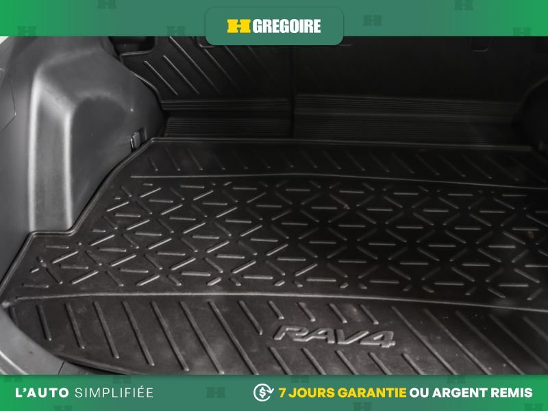 Toyota Rav 4 822342 | LE AUTO A/C CAM RECUL BLUETOOTH 2019 Blanc Laval - photo #25