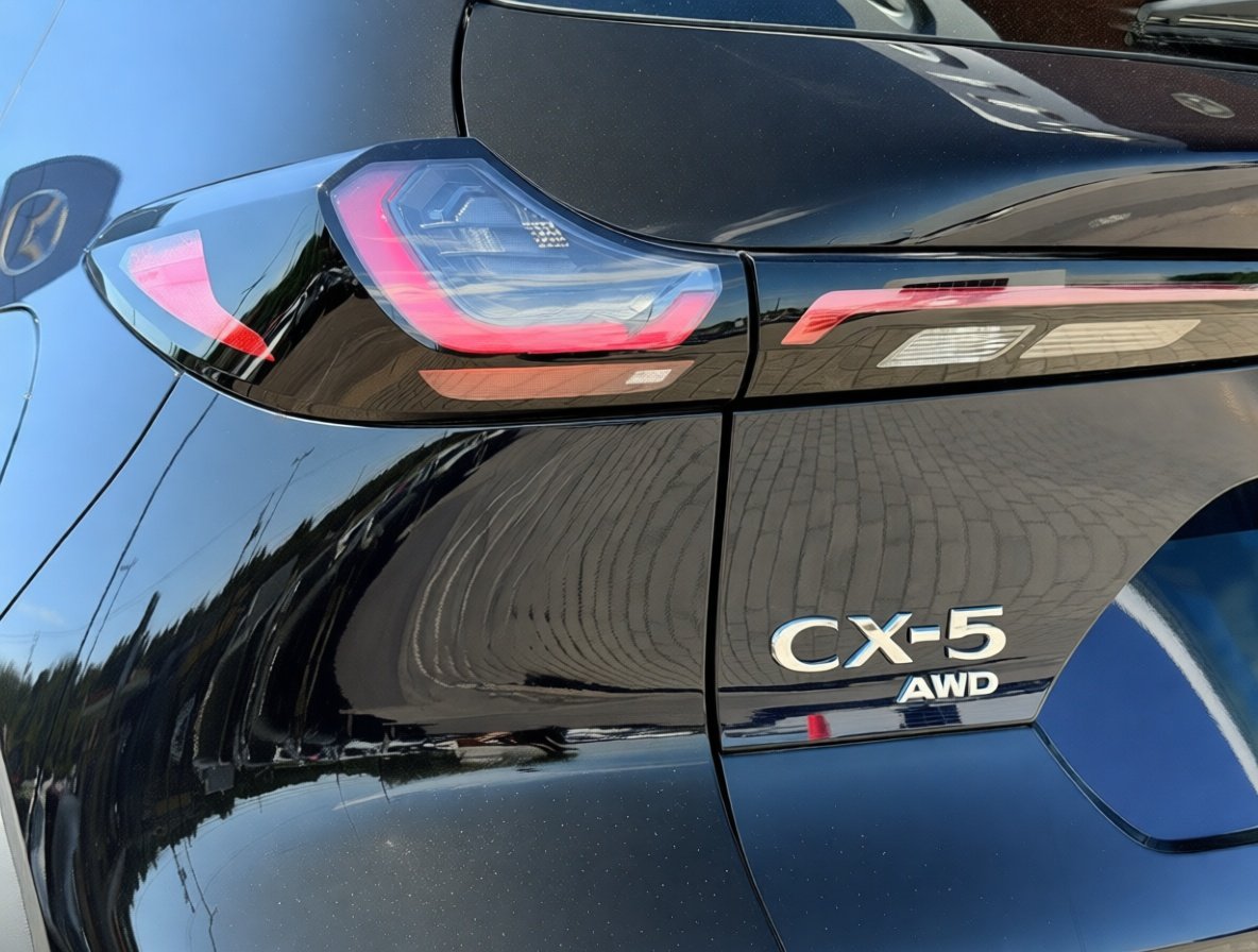2026 MAZDA CX-5 Jet Black Mica Notre-Dame-des-Prairies - photo #9
