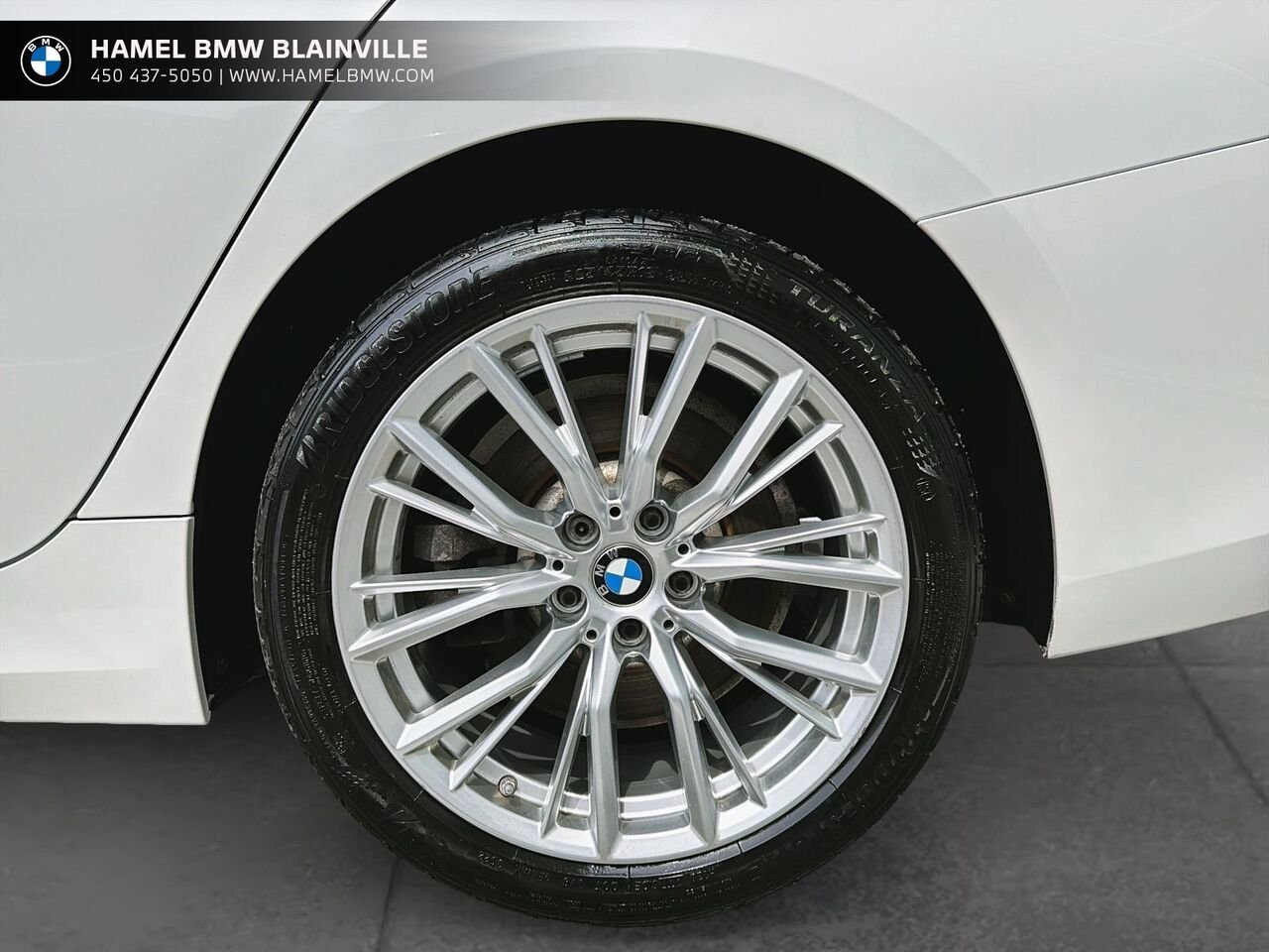 BMW 3 Series 330i xDrive berline Amérique du Nord 2023 Blanc Blainville - photo #6