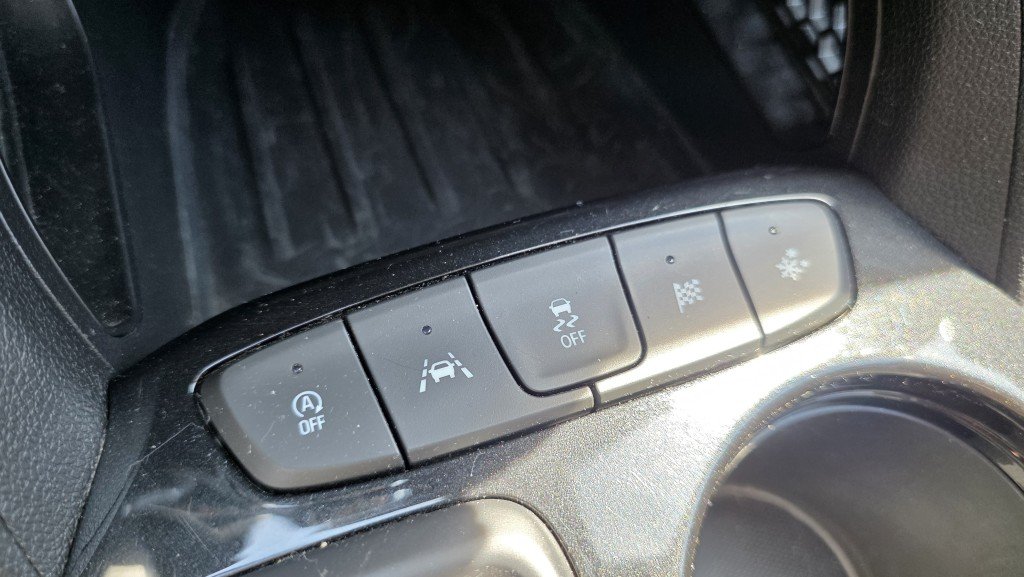 2022 CHEVROLET TrailBlazer LT FWD White Mont-Laurier - photo #32