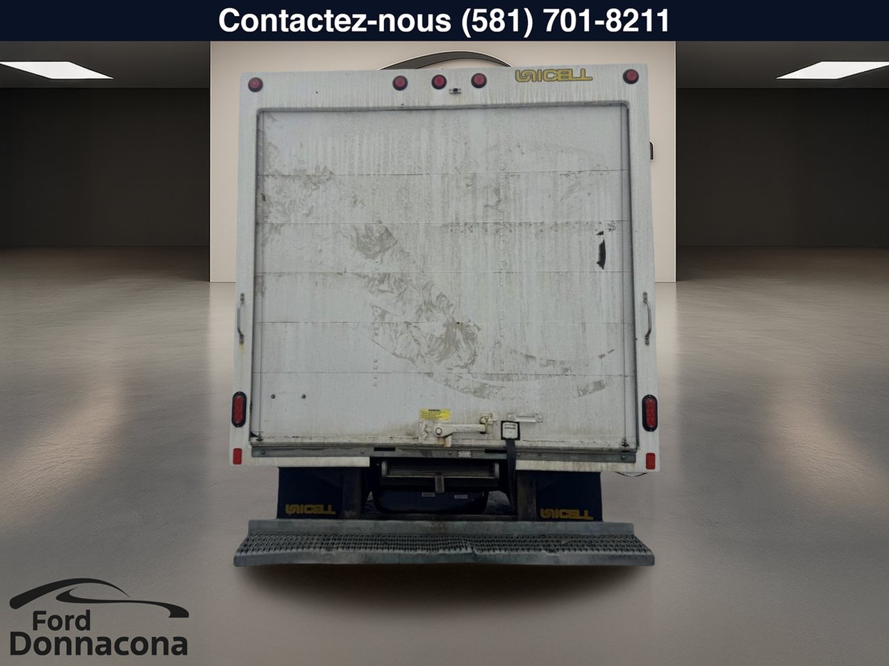 2023 Ford E-450 White  - photo #12