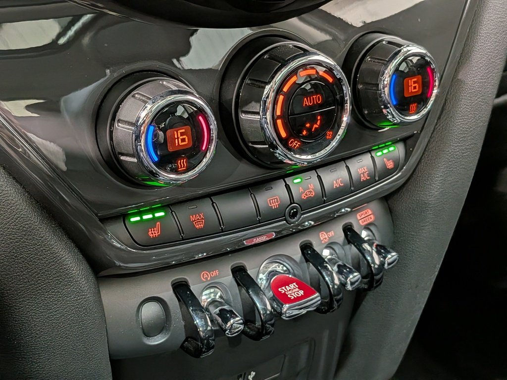 MINI Countryman Cooper ALL4 *Ltd Avail* 2023 Noir Val-David - photo #25