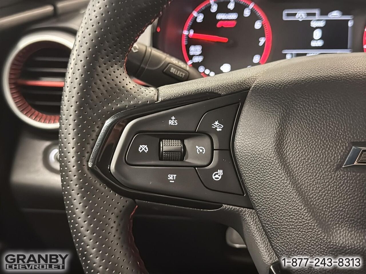 Chevrolet Trax 1RS 4 portes | G3886 2025 Noir Granby - photo #20
