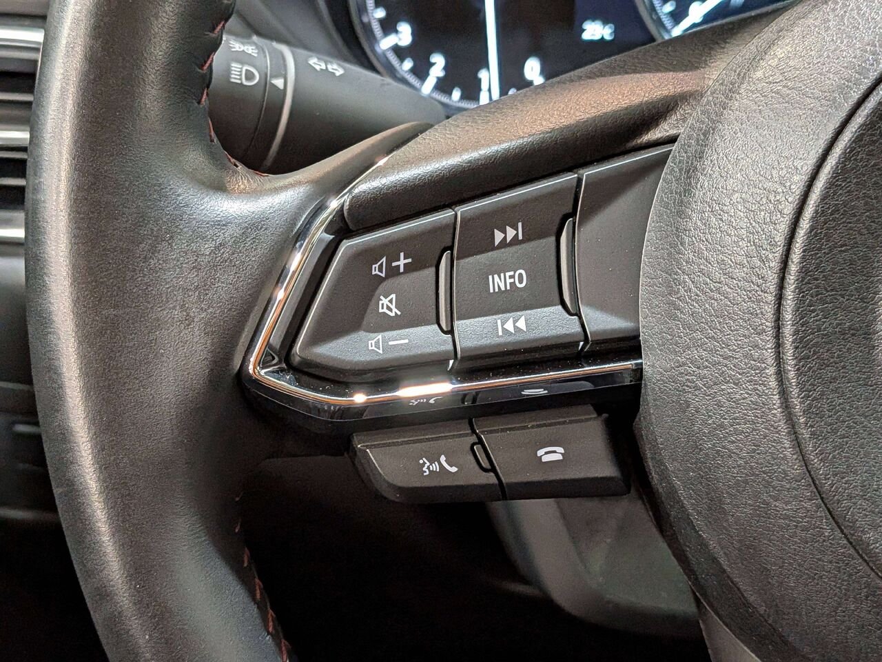 2023 Mazda CX-5 Kuro Edition AWD Grey Val-David - photo #16