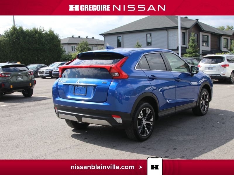 Mitsubishi Eclipse Cross 2020 Bleu Laval - photo #10