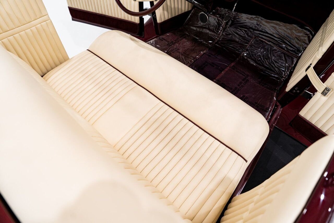 Ford Highboy Lobeck creation spectacular presentation **PRICE IN USD** 1932 Rouge Montréal - photo #57