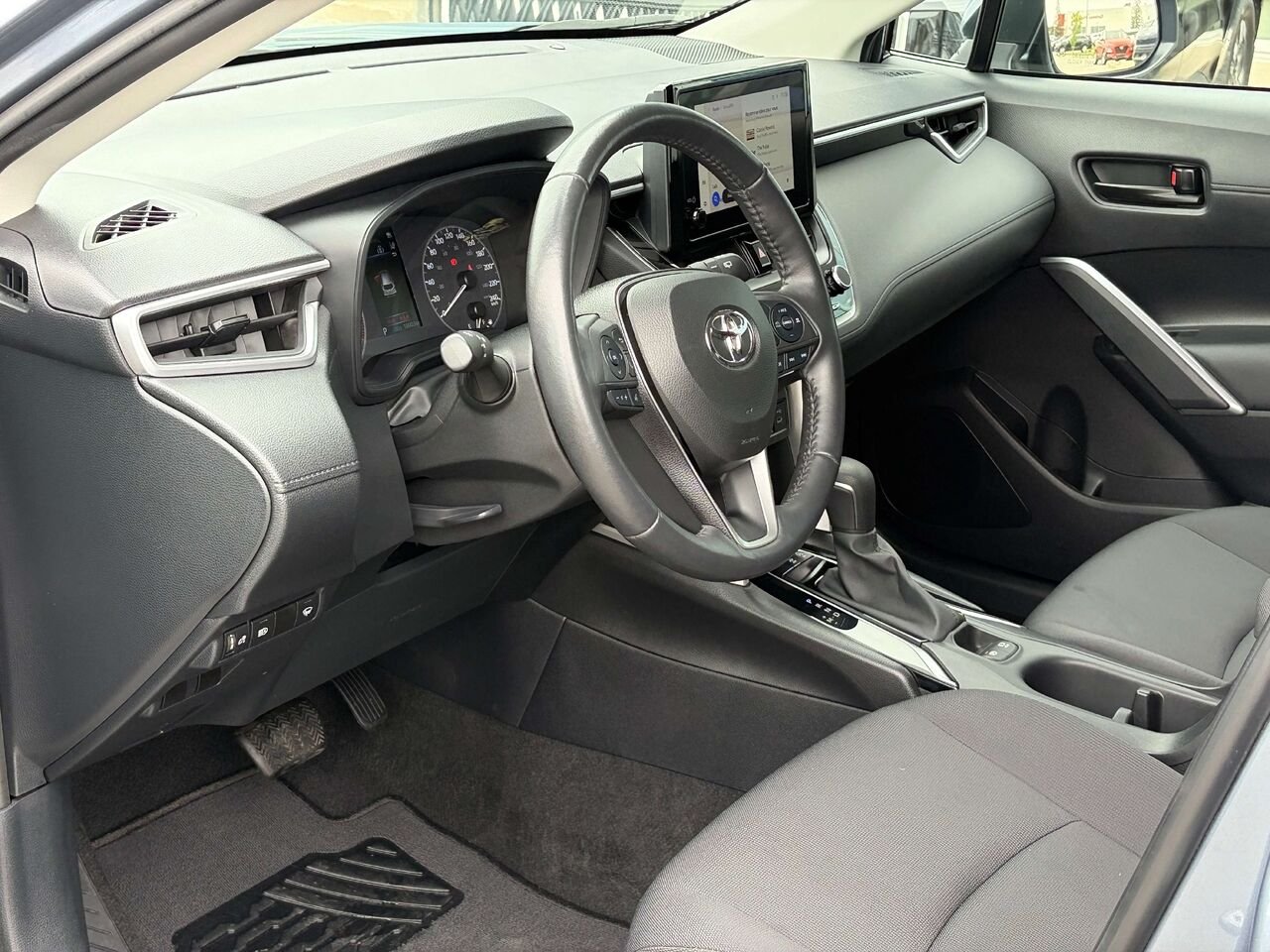 2023 Toyota Corolla Cross Blue Gatineau - photo #9