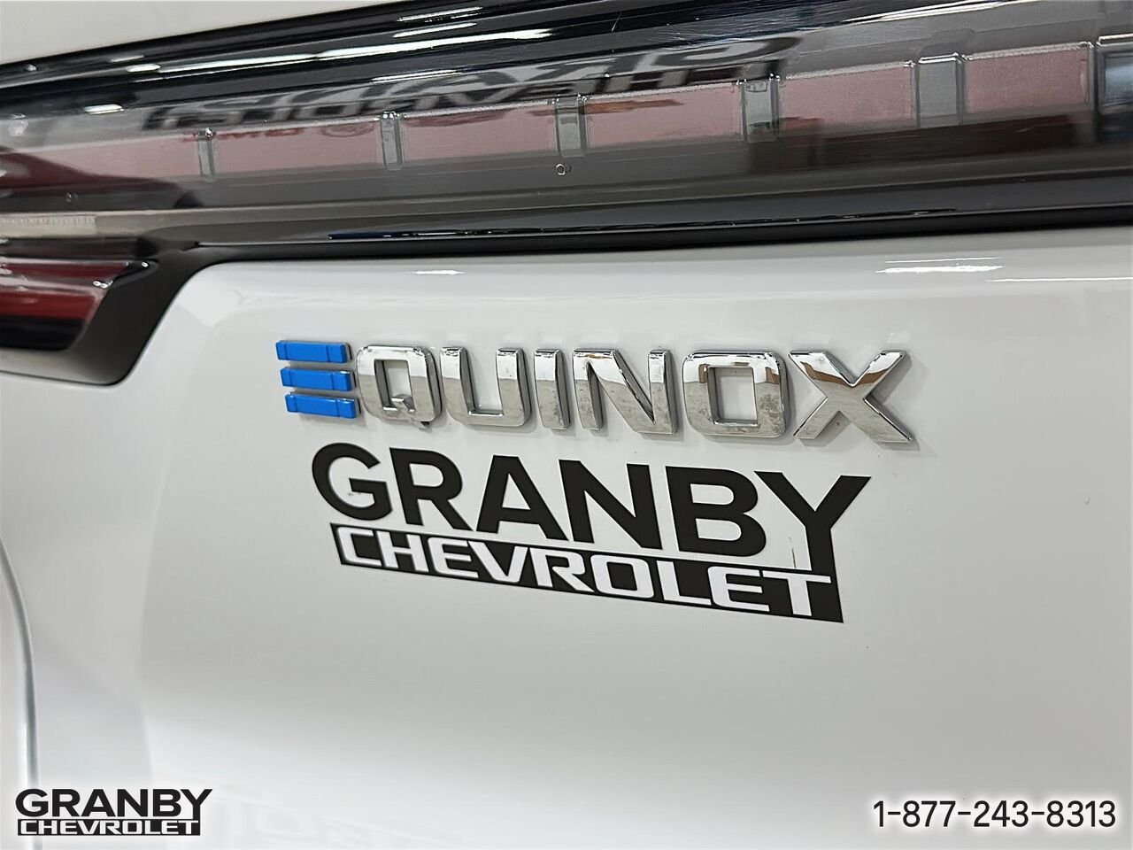 2025 Chevrolet Equinox EV 4 portes - LT | 26-0970A White Granby - photo #18