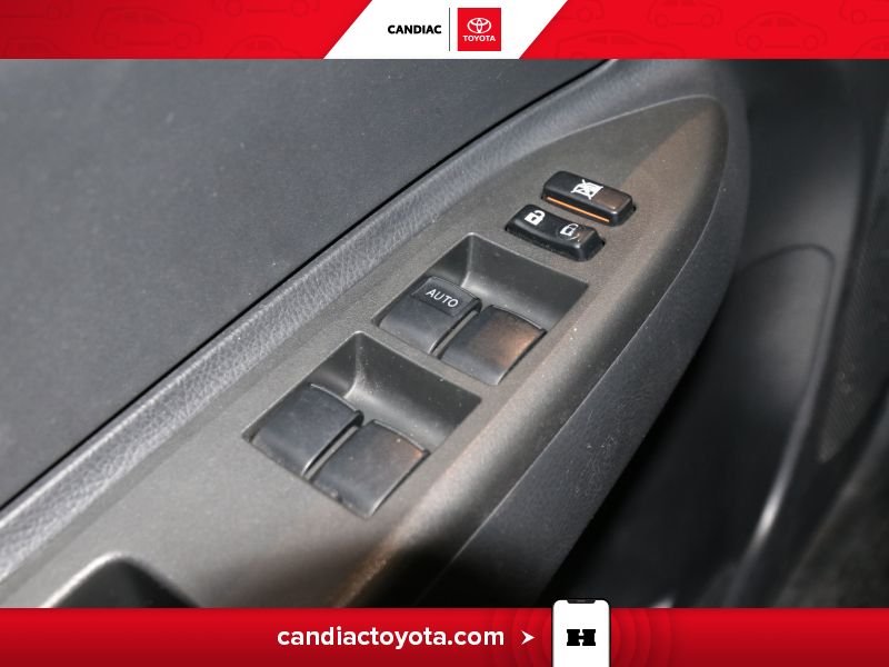 Toyota Yaris 2012 Argent Blainville - photo #23