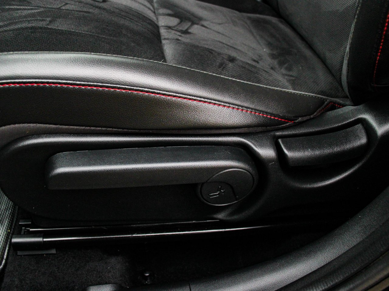 2024 Hyundai Kona 1.6T N Line AWD Black Sherwood Park - photo #14