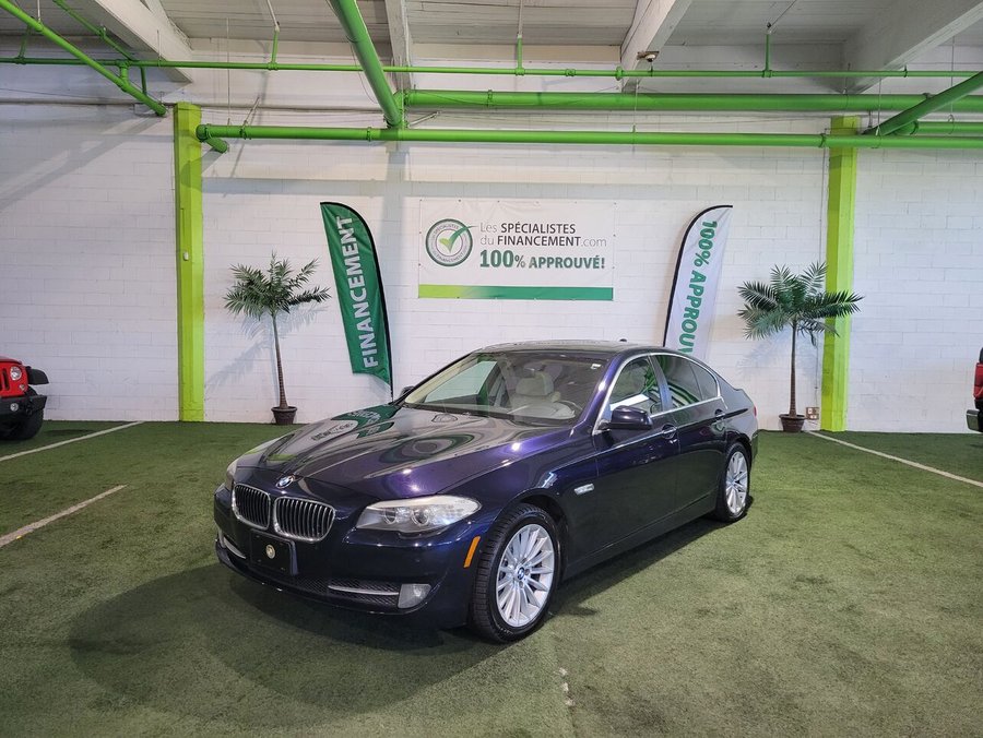 BMW Série 5 Traction intégrale xDrive 528i Berline 4 portes 2013 Bleu