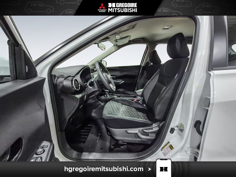Nissan Kicks MA4607 | SV * Mags * Caméra * Carplay * Bluetooth 2025 Blanc Laval - photo #16