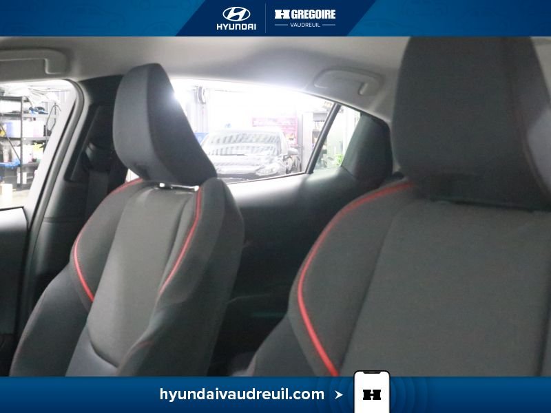 2026 Toyota Prius Silver Laval - photo #13