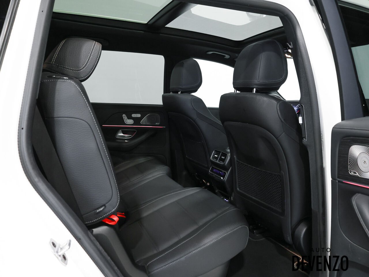 Mercedes-Benz GLS 2026 Blanc Saint-Eustache - photo #8