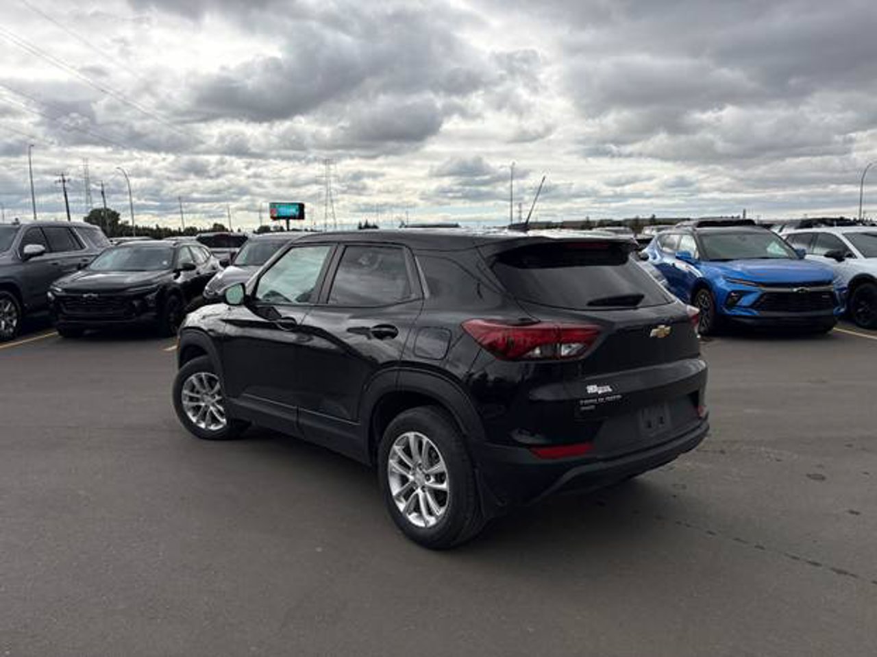 2024 Chevrolet Trailblazer AWD 4dr LS Black Sherwood Park - photo #3