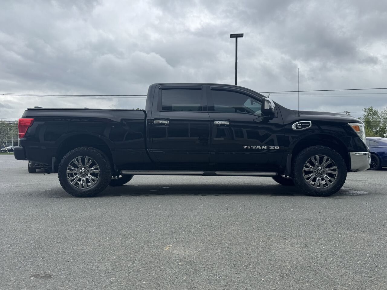 2016 Nissan Titan XD Cummins Black Granby - photo #8
