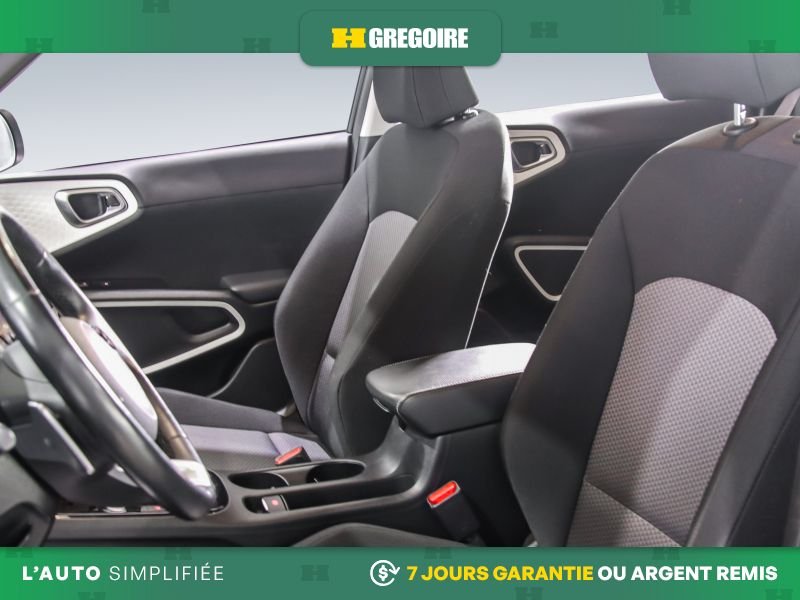 2022 Kia Soul Black Laval - photo #20