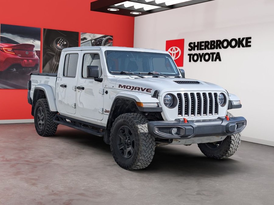 Jeep Gladiator MOJAVE 4X4 / SIÈGES CHAUFFANTS/VOLANT CHAUFFANT/MARCHEPIEDS/AC BIZONE/CAMÉRA DE RECUL/BLUETOOTH 2021 Blanc