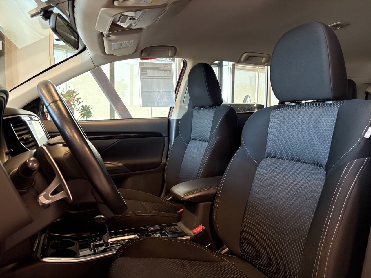 Mitsubishi Outlander 2020 Rouge Saint-Eustache - photo #9