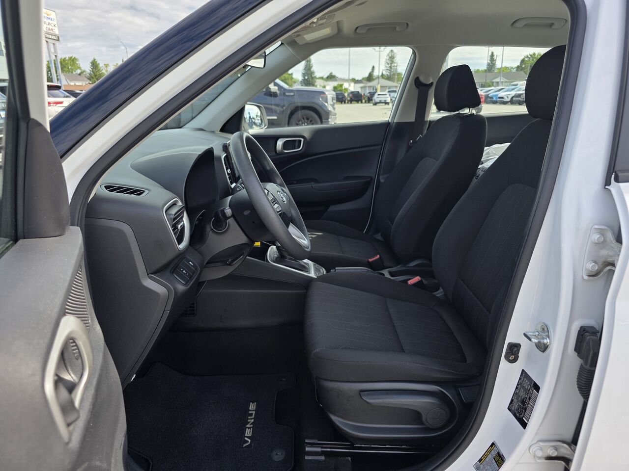 2021 Hyundai Venue Essential IVT avec couleur deux tons White Rouyn-Noranda - photo #11