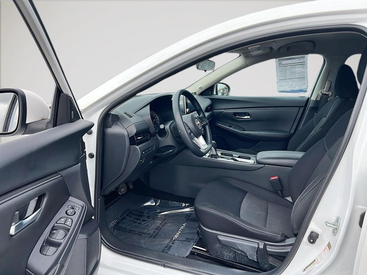 2024 Nissan SENTRA SV White Québec - photo #8