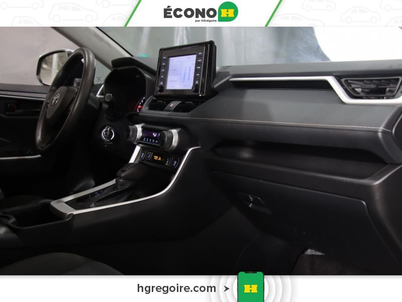 2022 Toyota Rav 4 Silver Blainville - photo #22