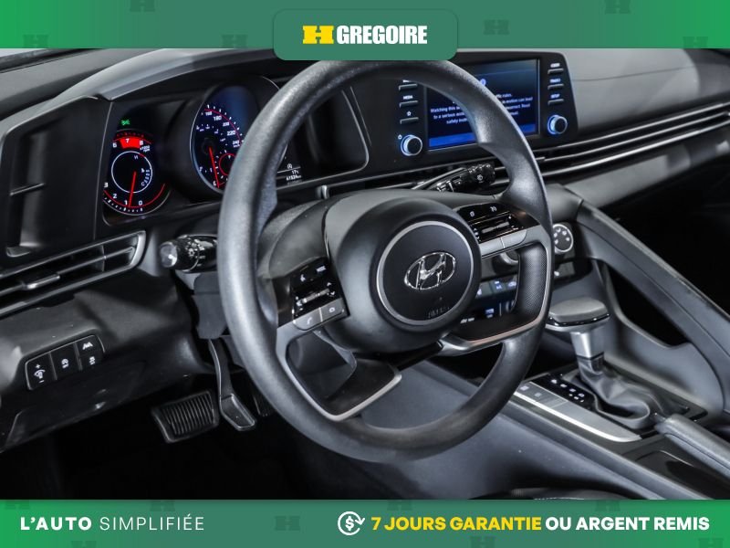 2022 Hyundai Elantra Red Saint-Eustache - photo #11