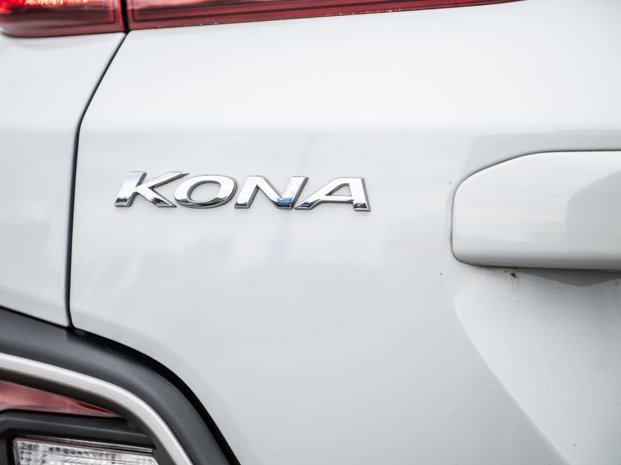 2020 Hyundai Kona White Sainte-Julienne - photo #5