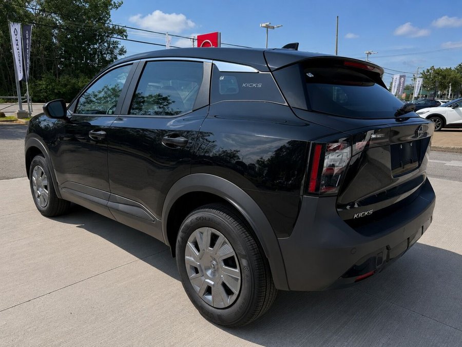 2026 NISSAN Kicks 2026 Super Black