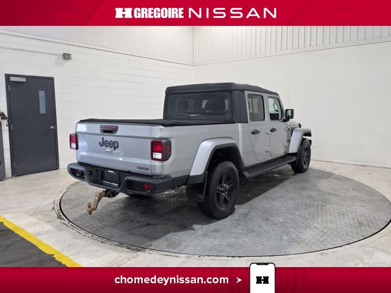 2021 Jeep Gladiator White Laval - photo #10