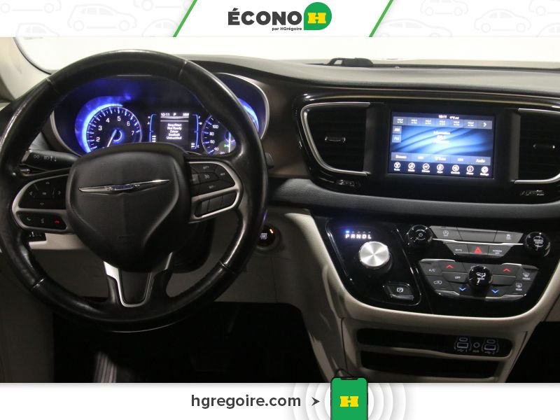 2021 Chrysler Grand Caravan Black Blainville - photo #14