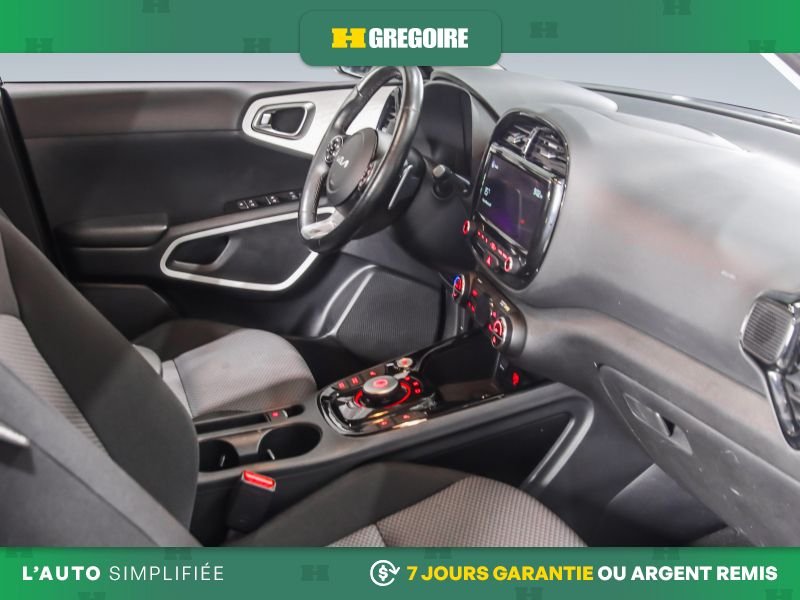 2022 Kia Soul Black Laval - photo #30