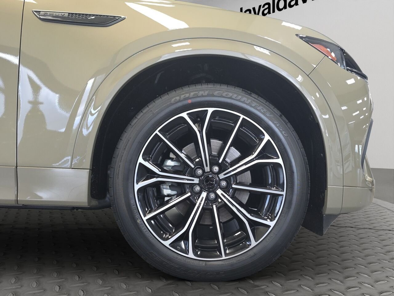 Mazda CX-90 hybride léger GT-P TI 2026 Quartz platine métallisé Val-David - photo #33