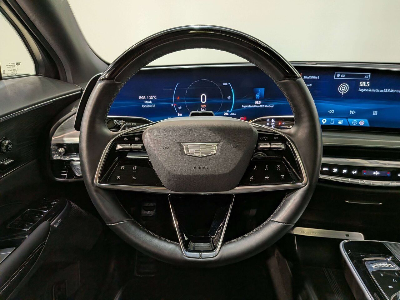 2024 Cadillac LYRIQ 4dr Sport w/1SJ White Mirabel - photo #13
