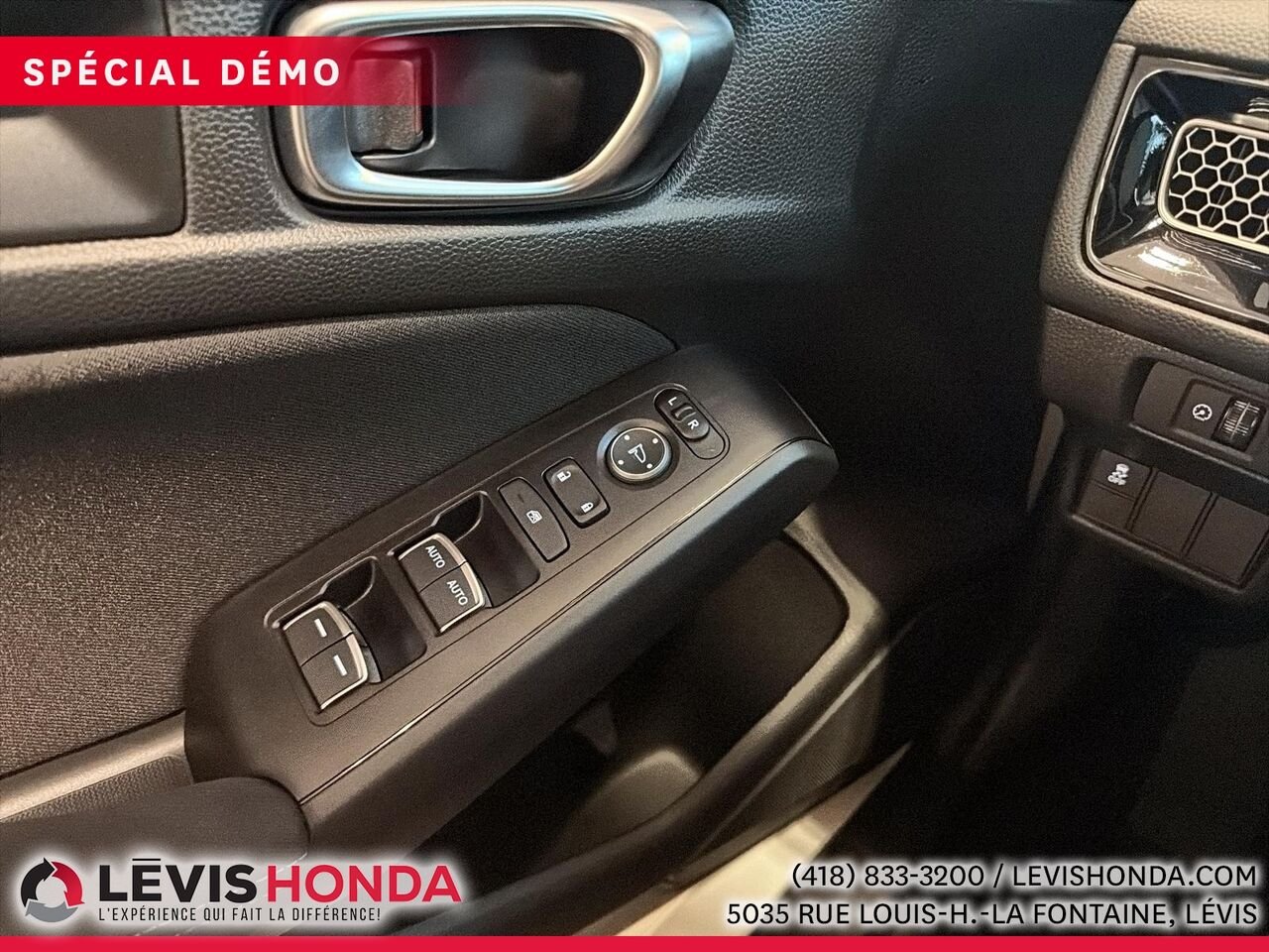 2025 Honda Civic Hatchback Sport CVT Solar Reflection Silver Metallic Lévis - photo #15