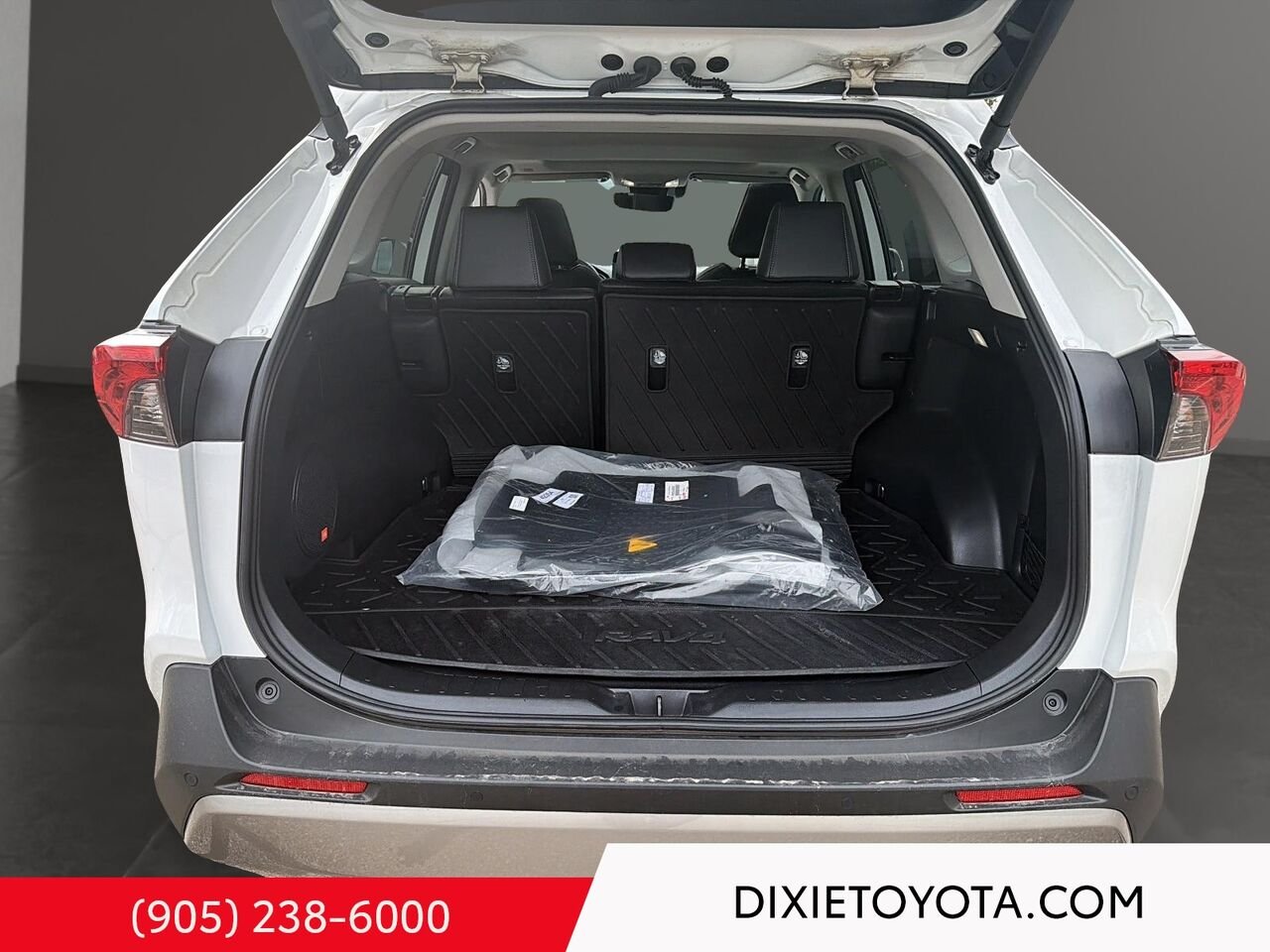 2024 Toyota RAV4 LIMITED AWD / CLEAN CARFAX / HEATED AND VENTILATED SEATS / MOONROOF / ALLOY WHEELS / CARPLAY AND ANDROID AUTO White Mississauga - photo #21