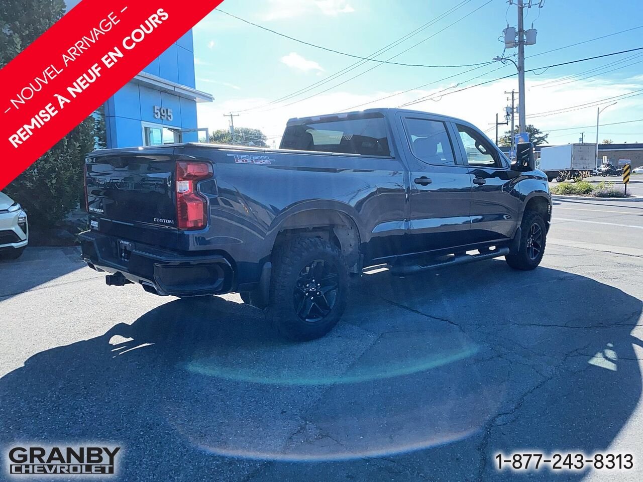 2023 Chevrolet Silverado 1500 Custom Trail Boss cabine multiplace 4RM 157 po | Blue Granby - photo #4