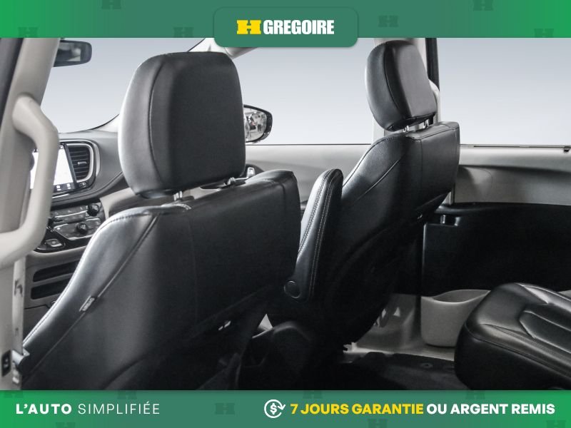 Chrysler Pacifica 730269 | Touring L AWD AUTO A/C CUIR GR ELECT MAGS CAM RECU 2022 Noir Laval - photo #24