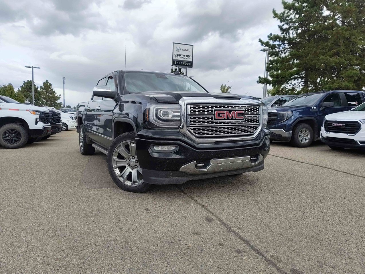 2017 GMC Sierra 1500 4WD Crew Cab 143.5 Denali Black Sherwood Park - photo #1