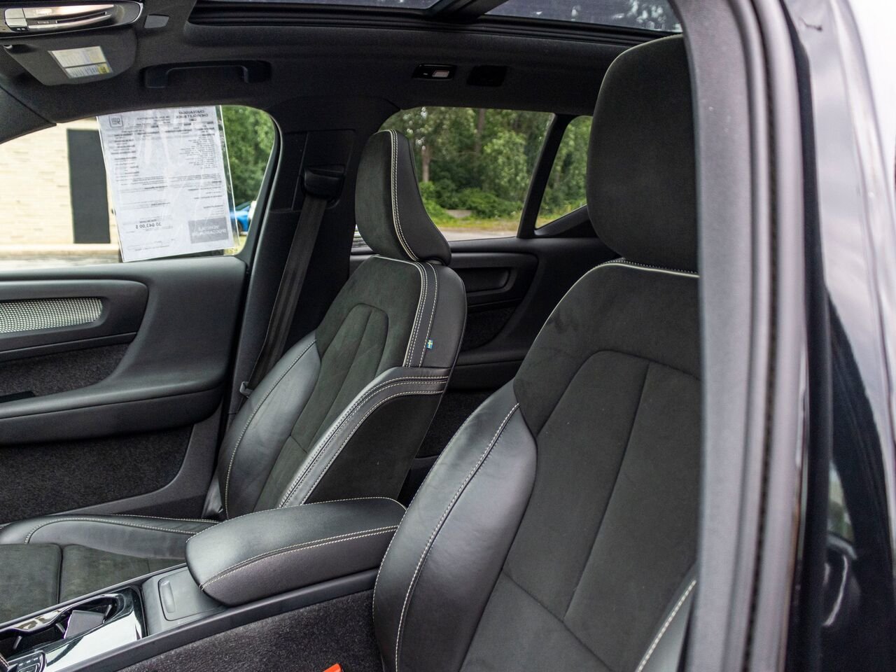 2022 Volvo Recharge XC40 tout électrique XC40 Recharge Plus Black Châteauguay - photo #25