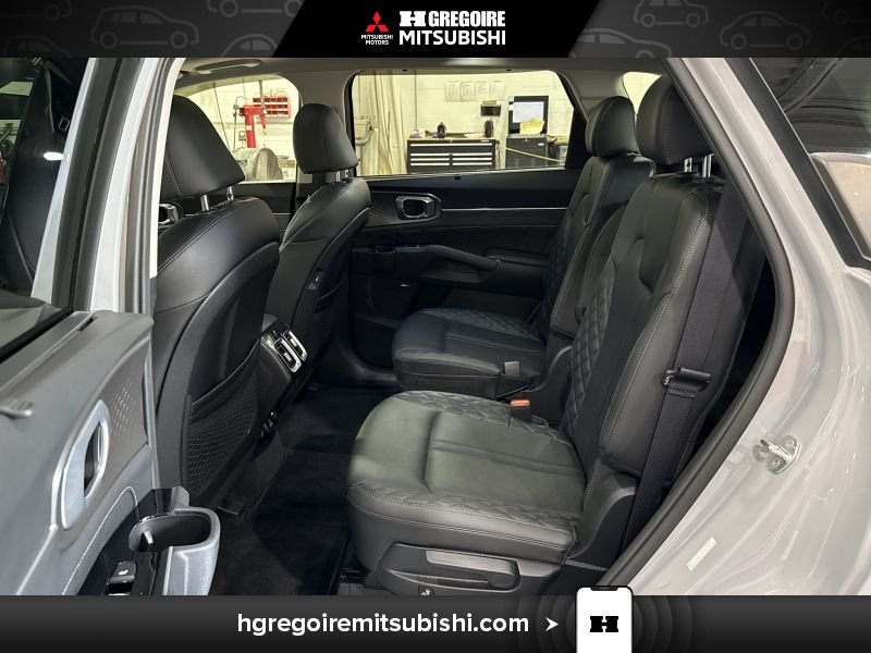 2023 Kia Sorento Grey Laval - photo #35