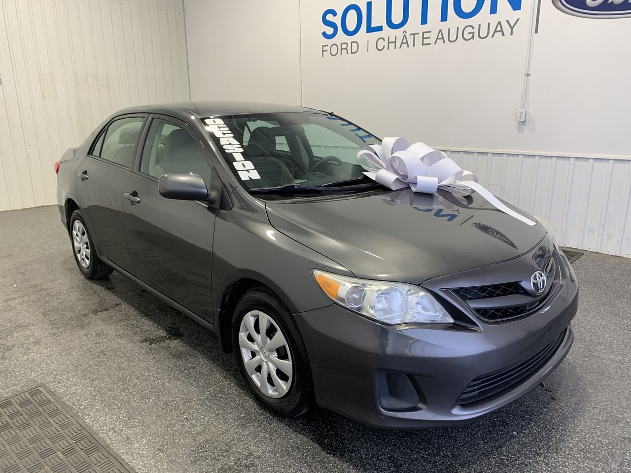 2012 Toyota Corolla Grey Châteauguay - photo #2
