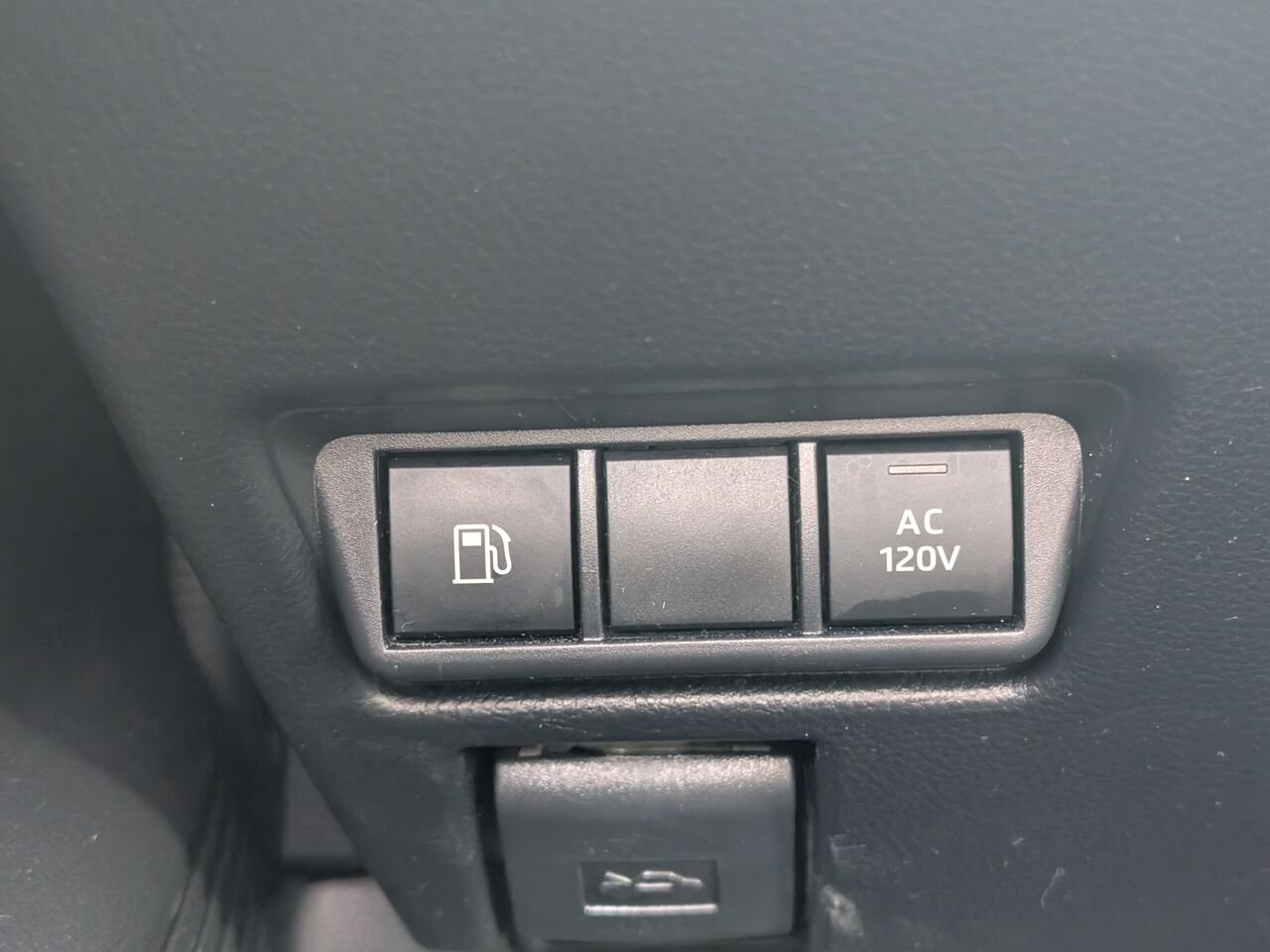2026 Toyota Prius hybride branchable JTDACACUXT3057003 Grey Sherbrooke - photo #13