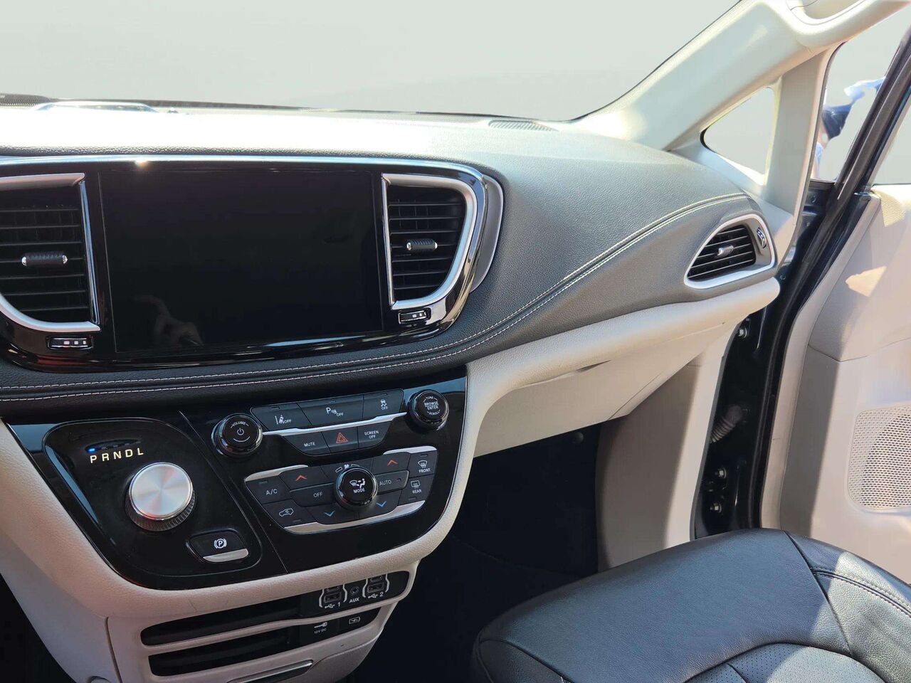 Chrysler Pacifica 2022 Bleu Gatineau - photo #11