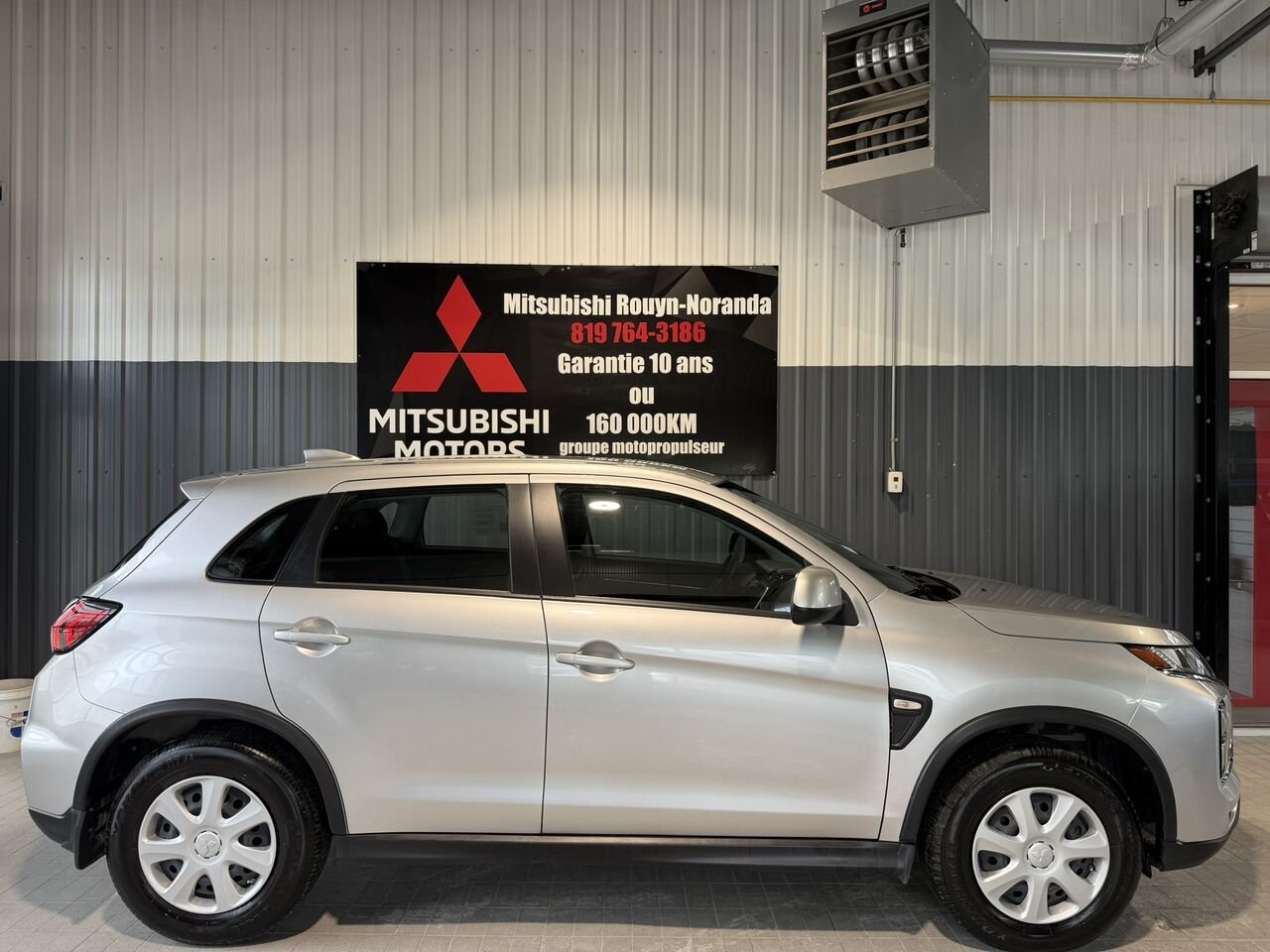 2024 Mitsubishi RVR Grey Rouyn-Noranda - photo #3