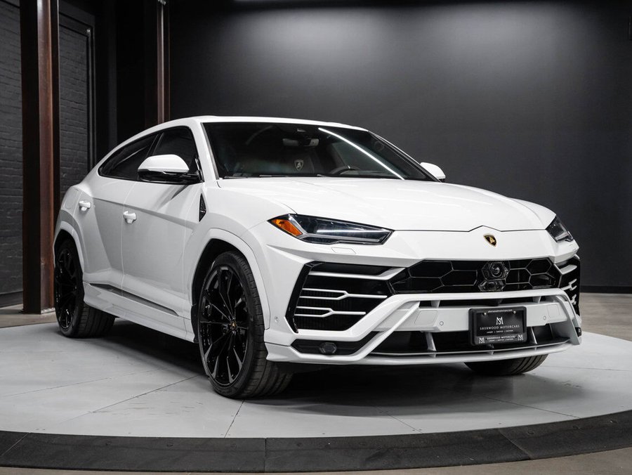 2019 Lamborghini Urus 2019 White