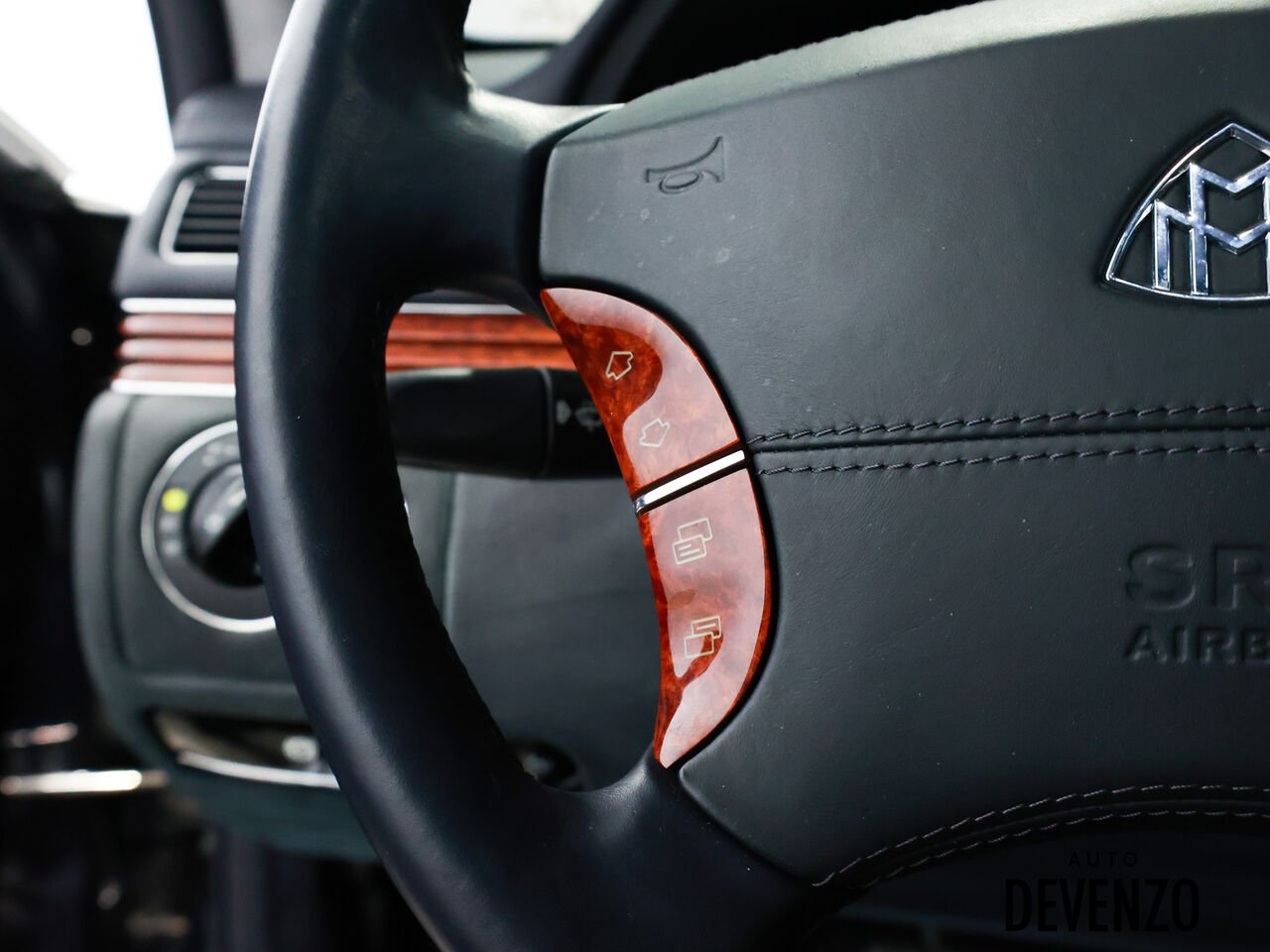 Maybach 57 2009 Bleu Saint-Eustache - photo #19