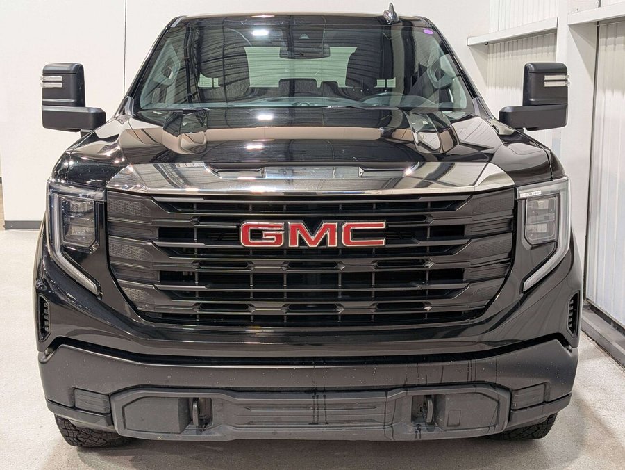 2024 GMC Sierra 1500 4WD Crew Cab 157" Pro Black