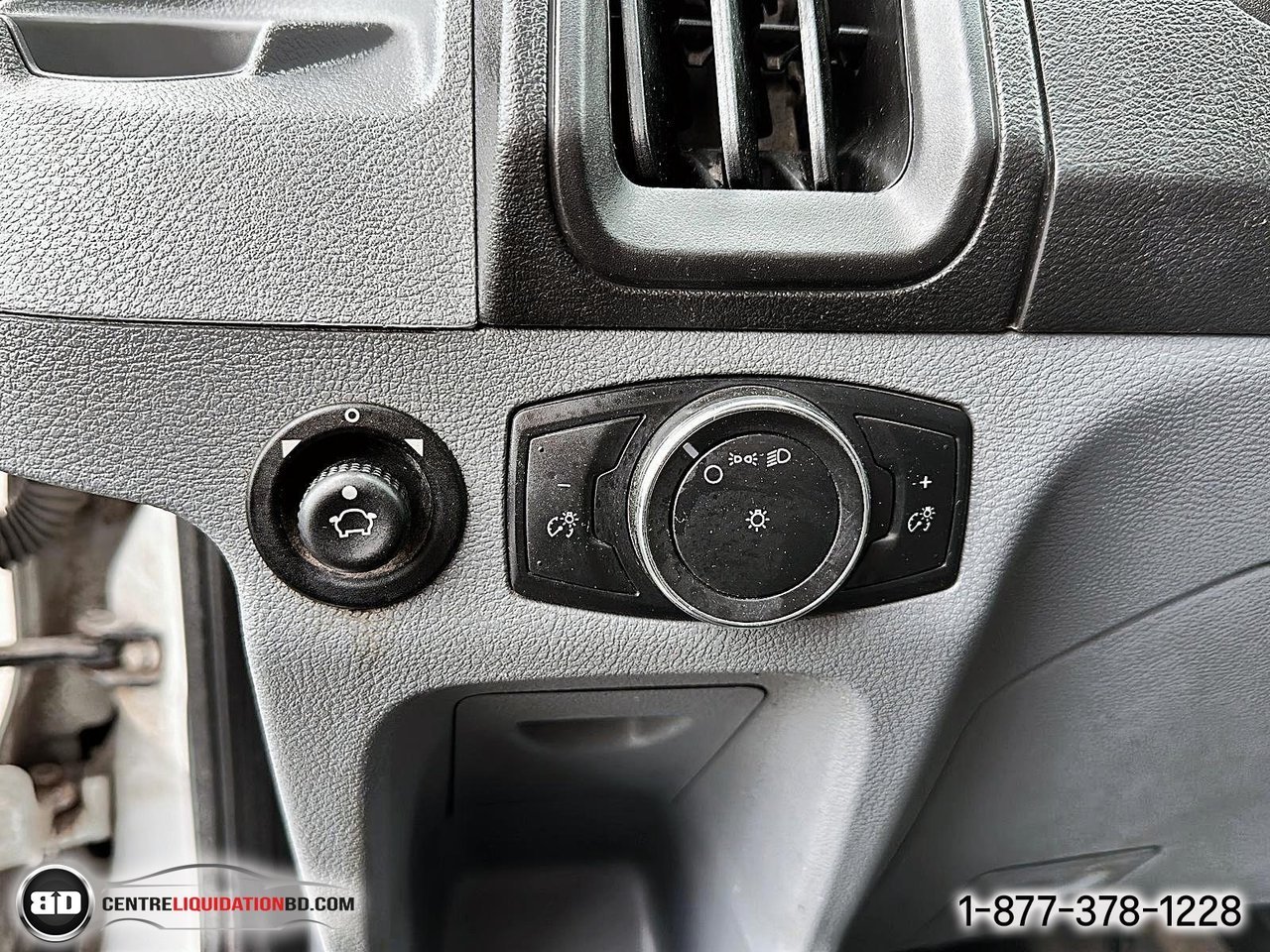 2018 Ford TRANSIT CUTAWAY BOITE 14 PIEDS | A8010 White Granby - photo #11